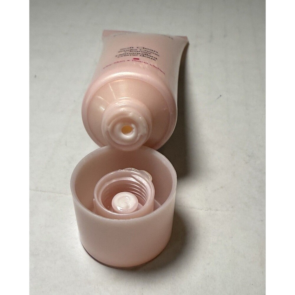 Estee Lauder Soft Clean Cleanser 1.7 Oz/50mL & 2 Perfectly Cleanser 1 Oz/Ea 3PCs - Picture 4 of 15